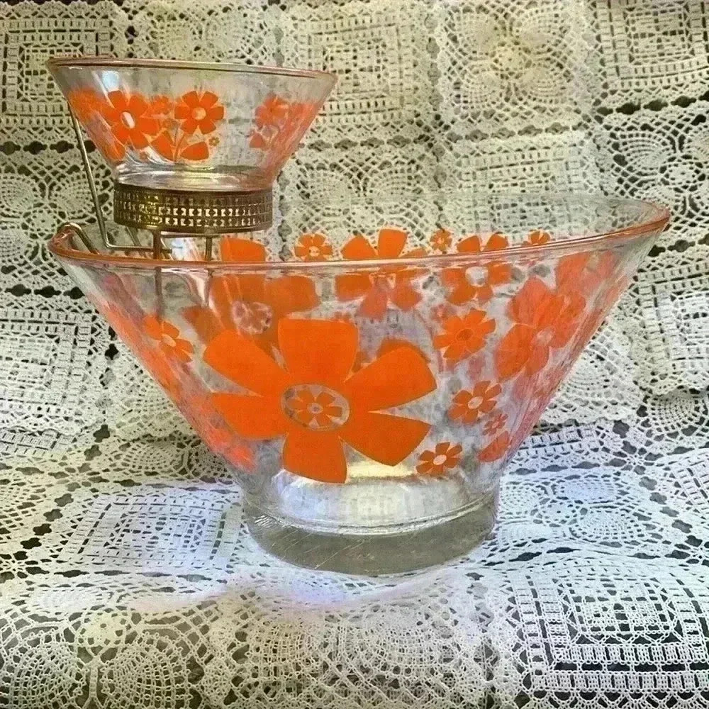 Mid-Century Atomic Daisy Flower Glass Chip &  Dip Serving Bowl Set - Picture 2 of 16